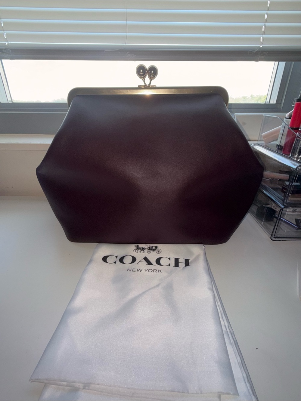 RARE! COACH Women's Black Currant  Leather Kiss-Lock Clutch